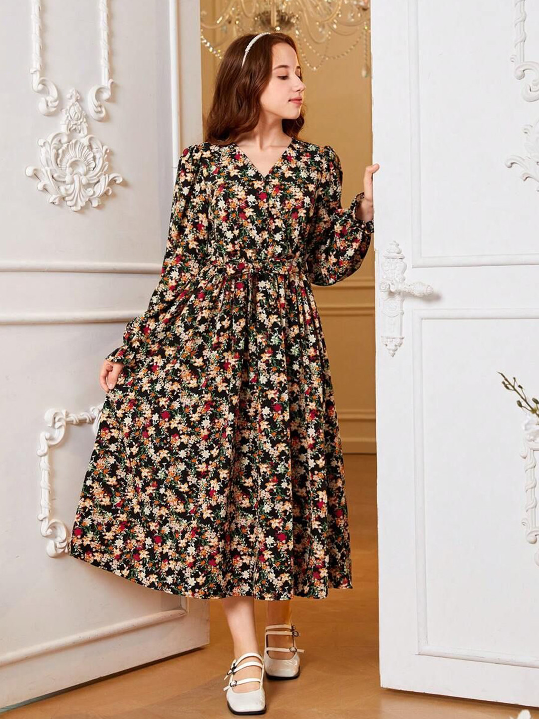 White World Women Floral Printed Gathered or Pleated Fit & Flare Midi Dress