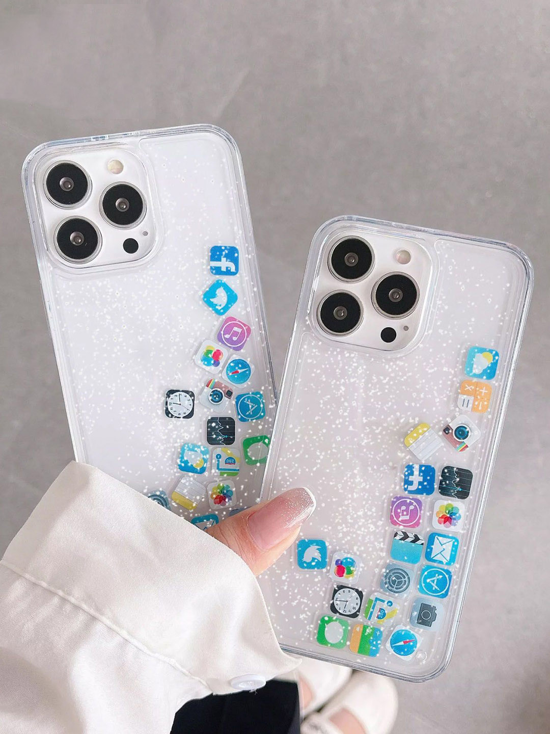 CASE CREATION Women Liquid Glitter iPhone 11 Back Case Mobile Accessories