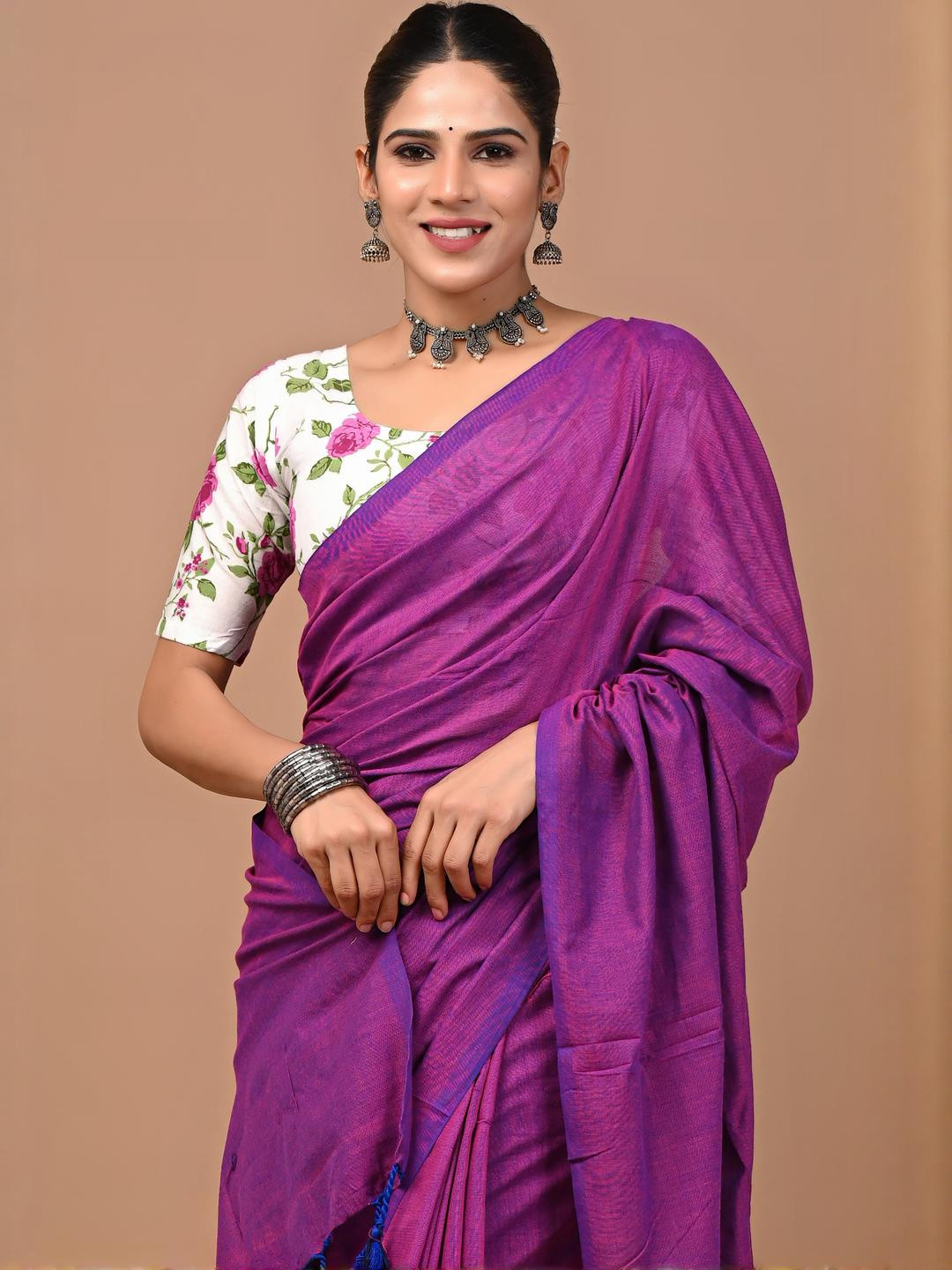 Crafts Moda Solid Pure Cotton Saree With Flotal Printed Unstitched Blouse