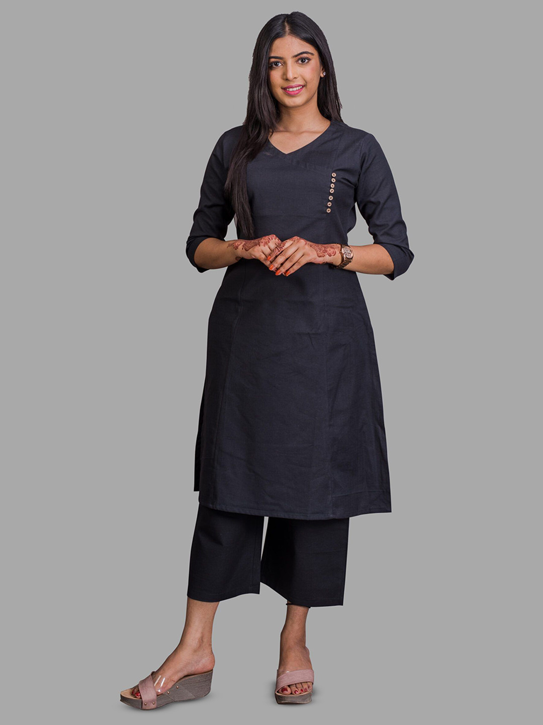 Vivika Women V-Neck Kurti With Pockets
