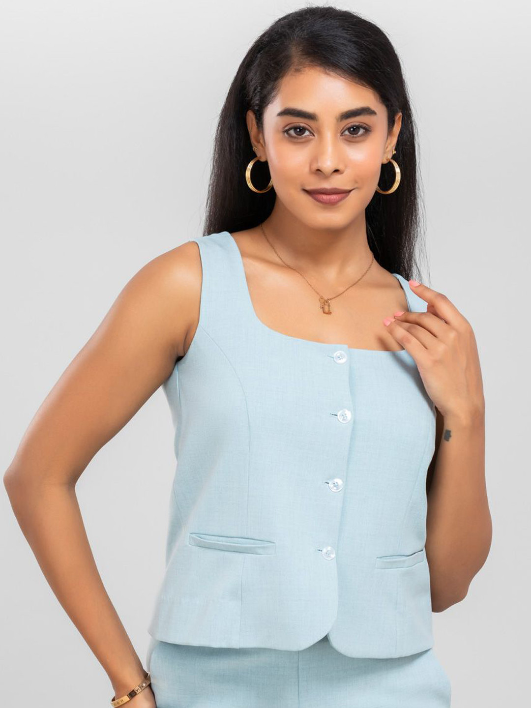 D'Almirah Square-Neck Slim-Fit Waistcoat