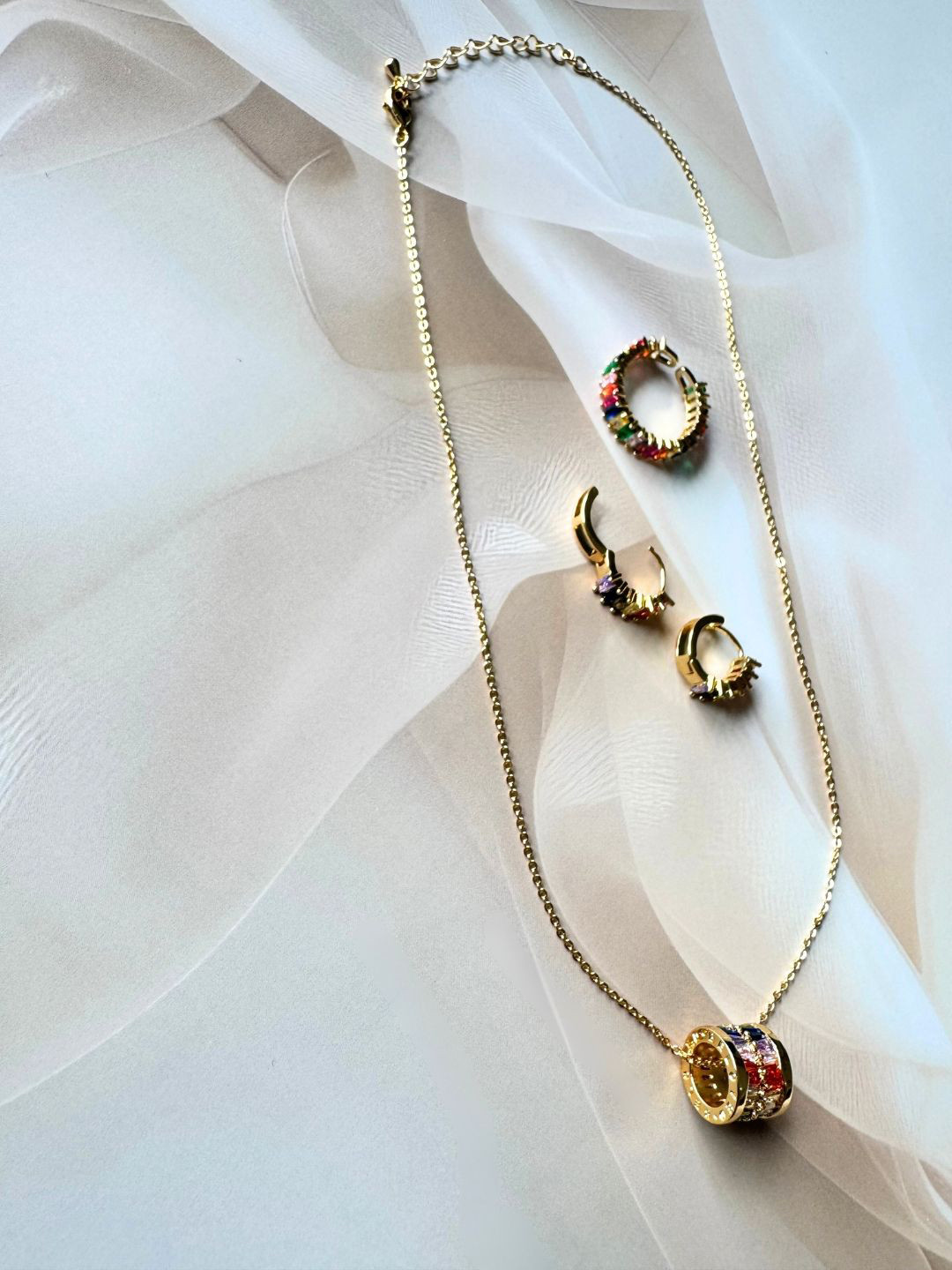 The Jewellery Tale Gold-Plated Stone-Studded Jewellery Set