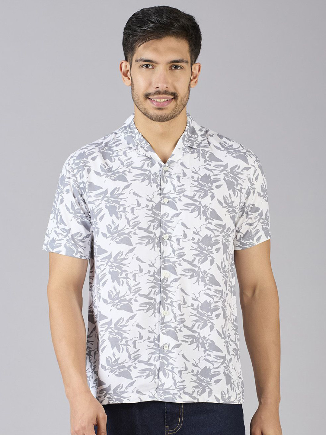 Mast & Harbour Lego Heavy White & Grey Floral Printed Relaxed Fit Casual Shirt