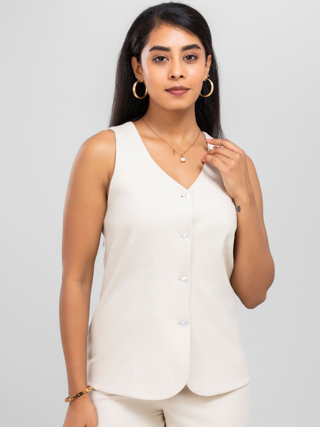 D'Almirah V-Neck Slim-Fit Waistcoat