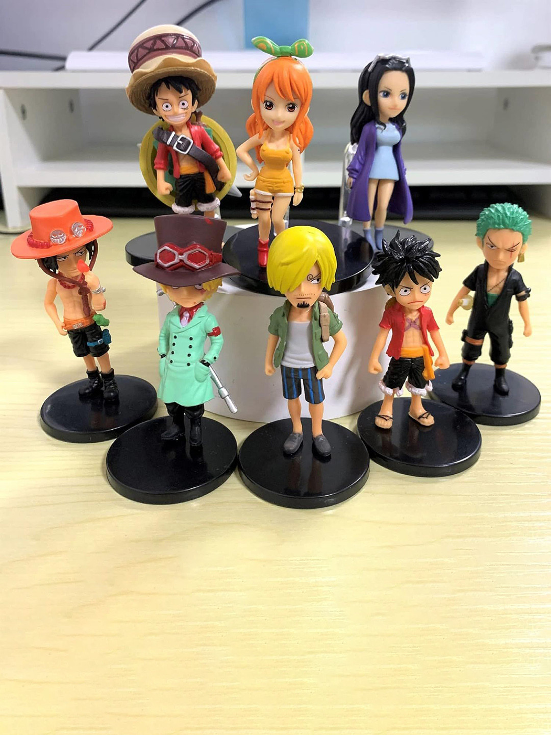 AUGEN Kids Set Of 8 Limited Edition Action Figures