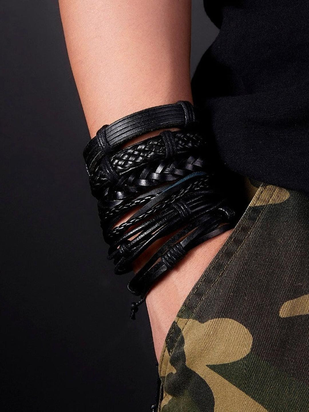 Vientiq Black Leather Bracelet