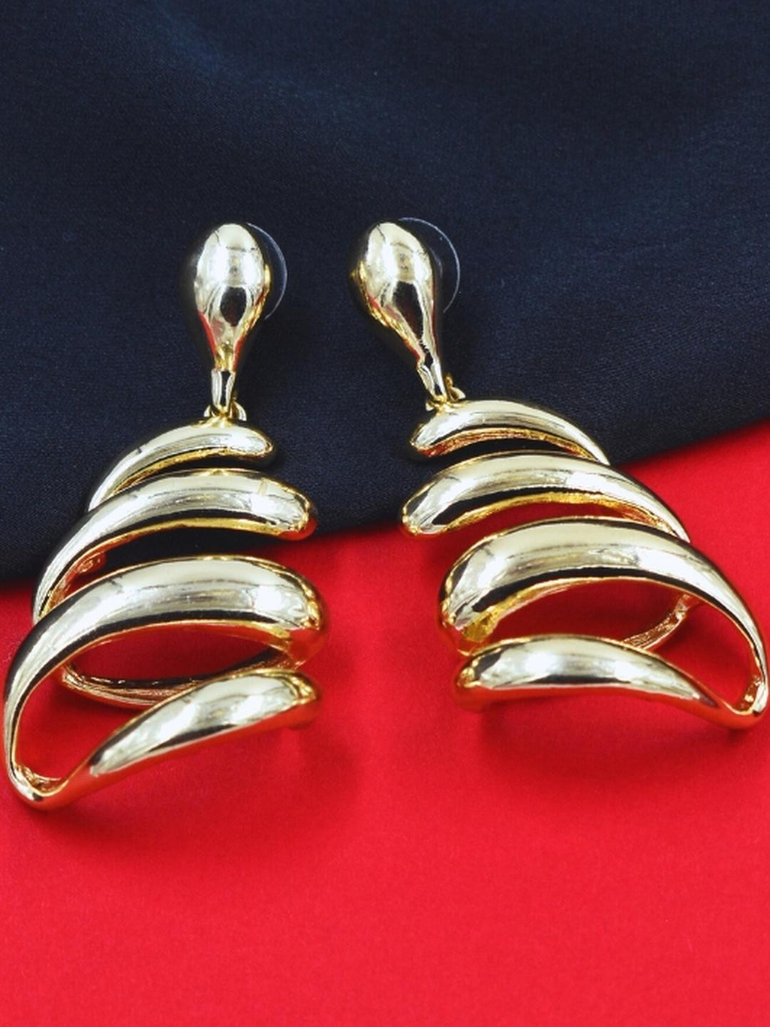 J & C Fashion Arena Classic Studs Earrings