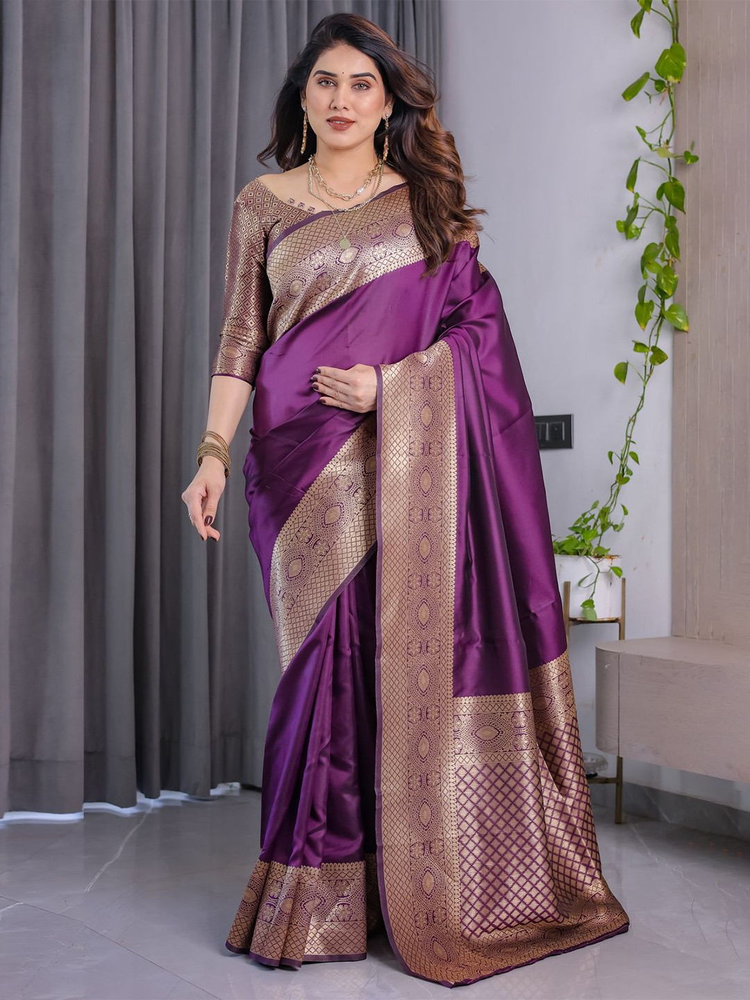 ALMAARI FASHION Zari Kanjeevaram Saree