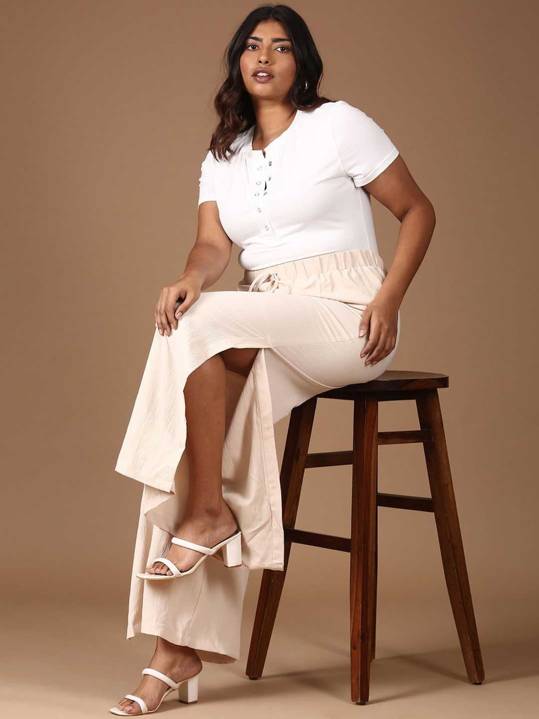 The Pink Moon Women Solid Relaxed Loose Fit High-Rise Trousers