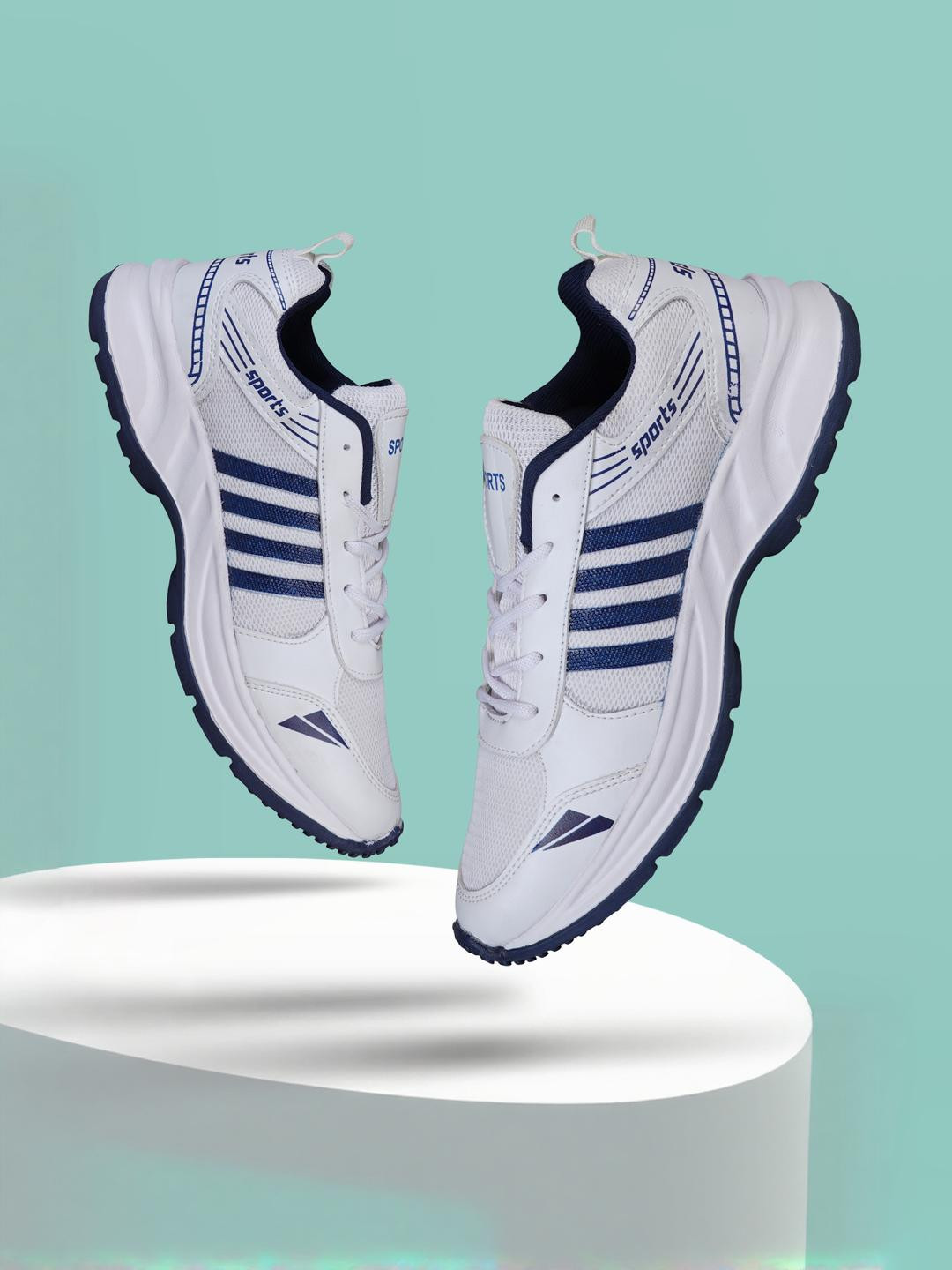 Free Kicks White Synthetic Leather Casual Shoes