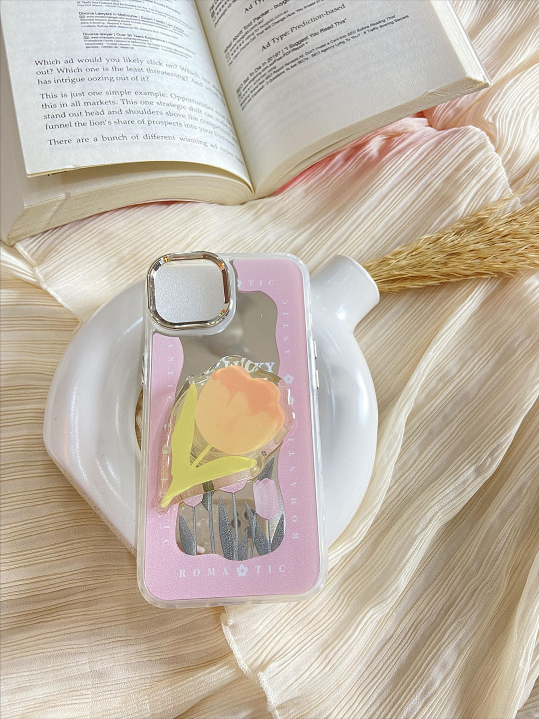 CASE CREATION iPhone 14 Romantic Rose Resin Phone Holder Back Case