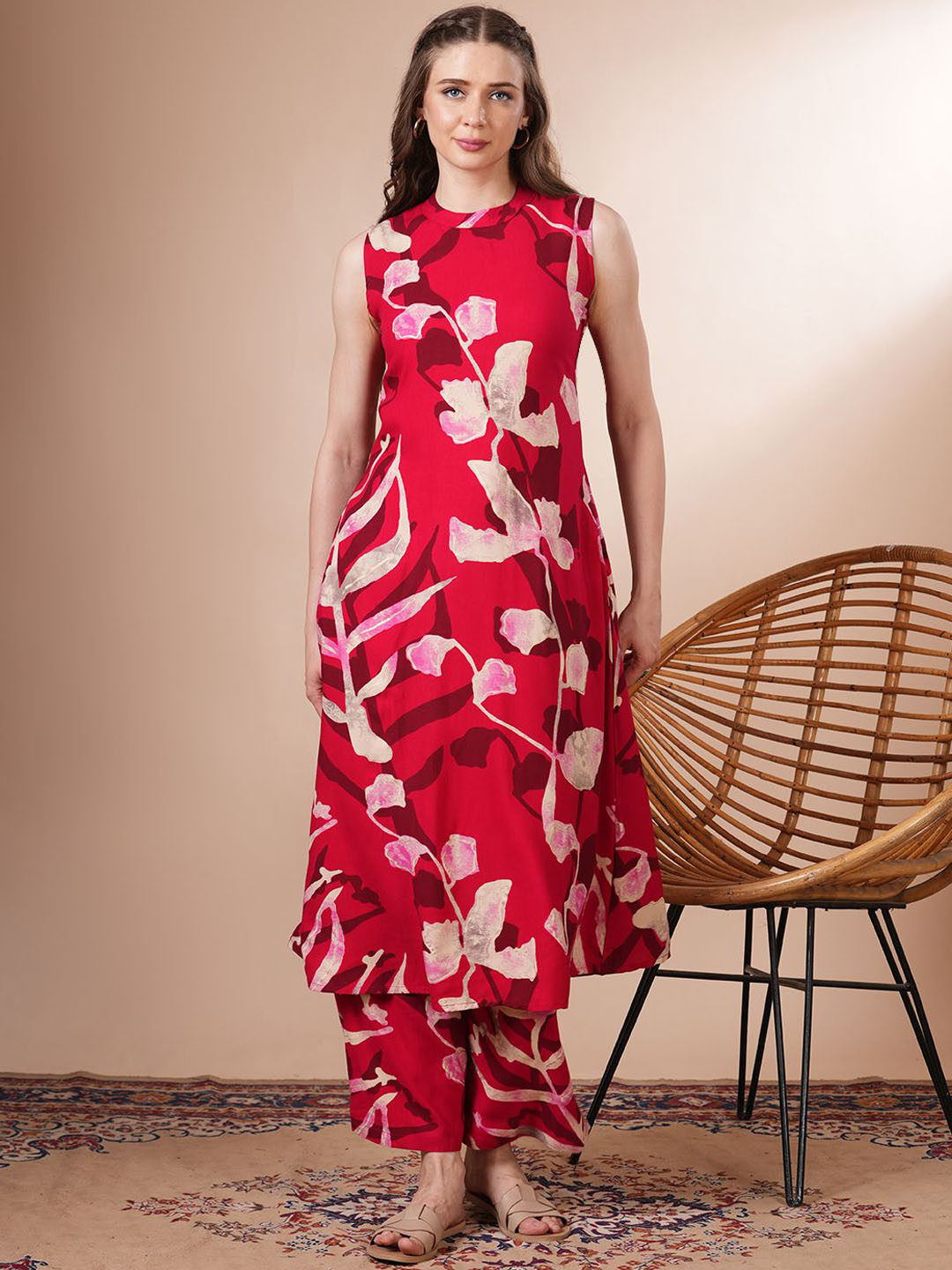 FASHOR Abstract Printed A-Line Round Neck Top With Trousers Co-Ords Set
