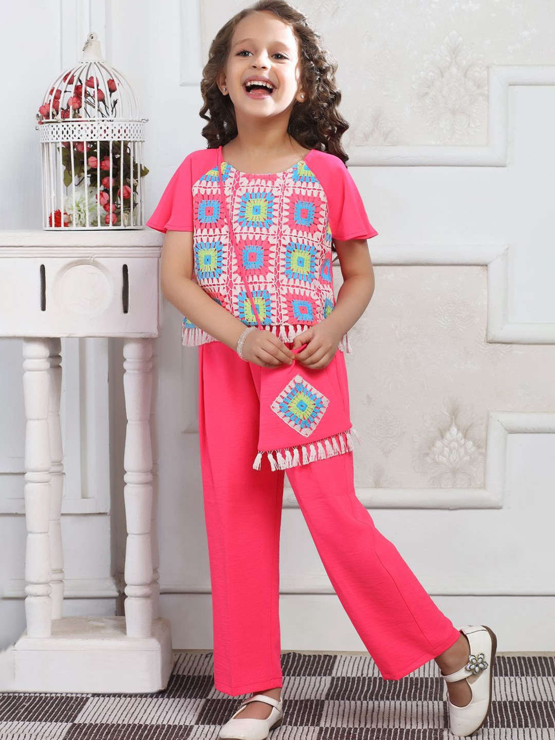 Lei-Chie Girls Self Design Short Sleeves T-shirt With Trousers