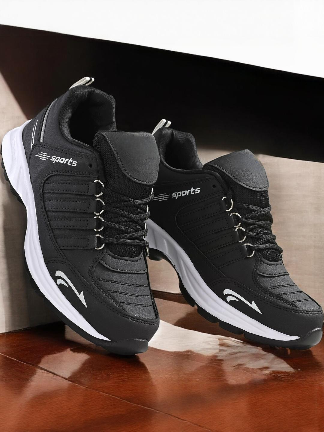 Free Kicks Black Synthetic Leather Casual Shoes