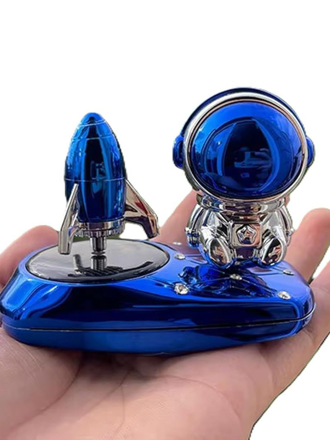 AUGEN Blue Rotating Car Air Freshener