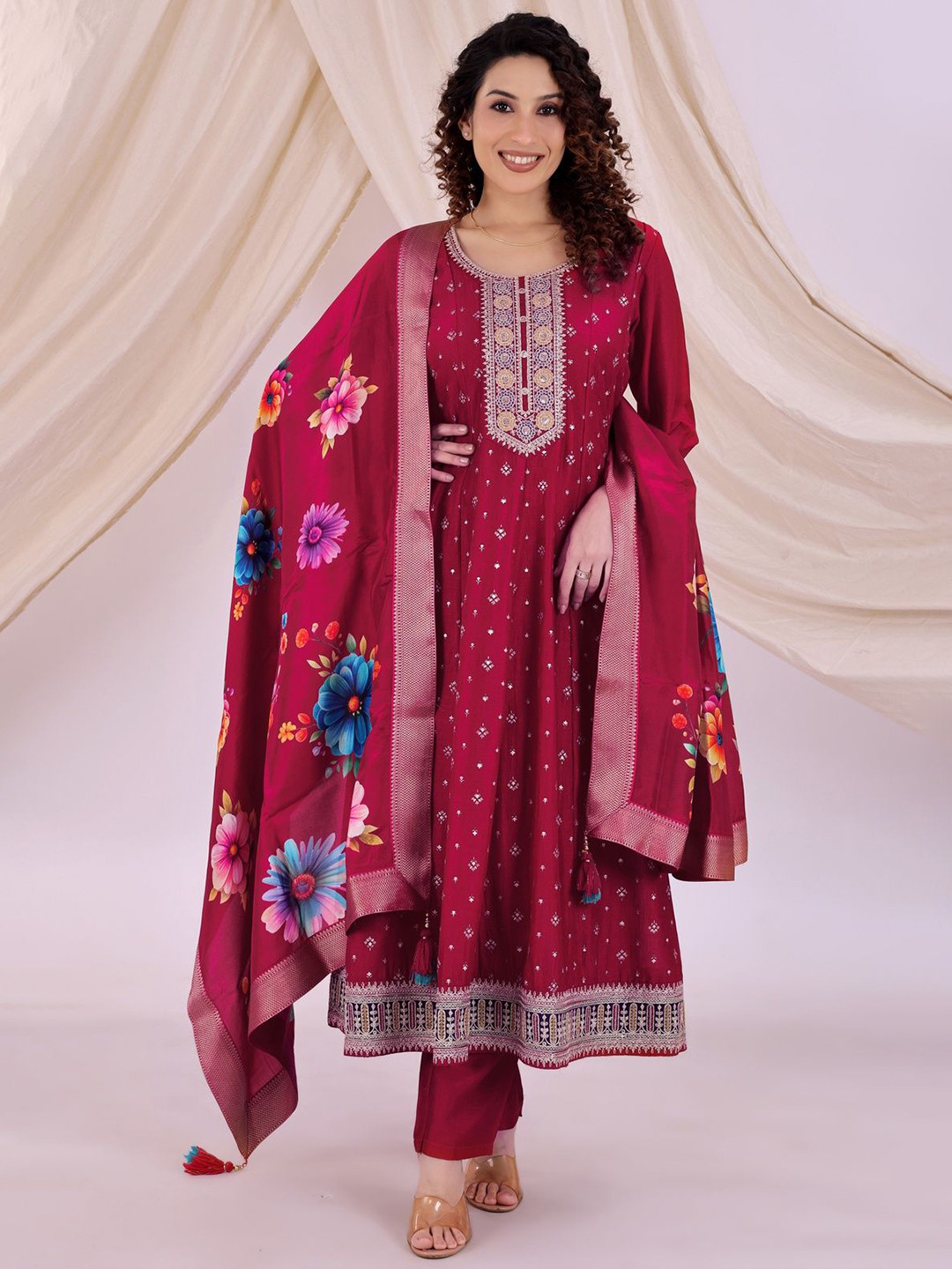 SHILL INTERNATIONAL Women Floral Printed Kurta with Trousers & Dupatta