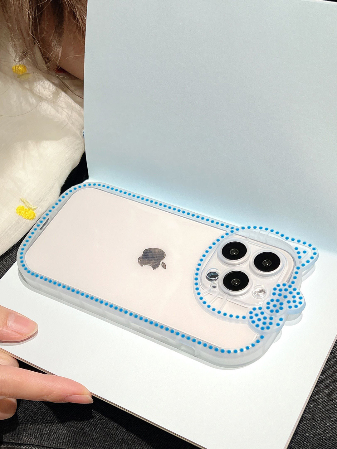 CASE CREATION iPhone X Neon Radium Night Glow Hello Kitty Transparent Back Case