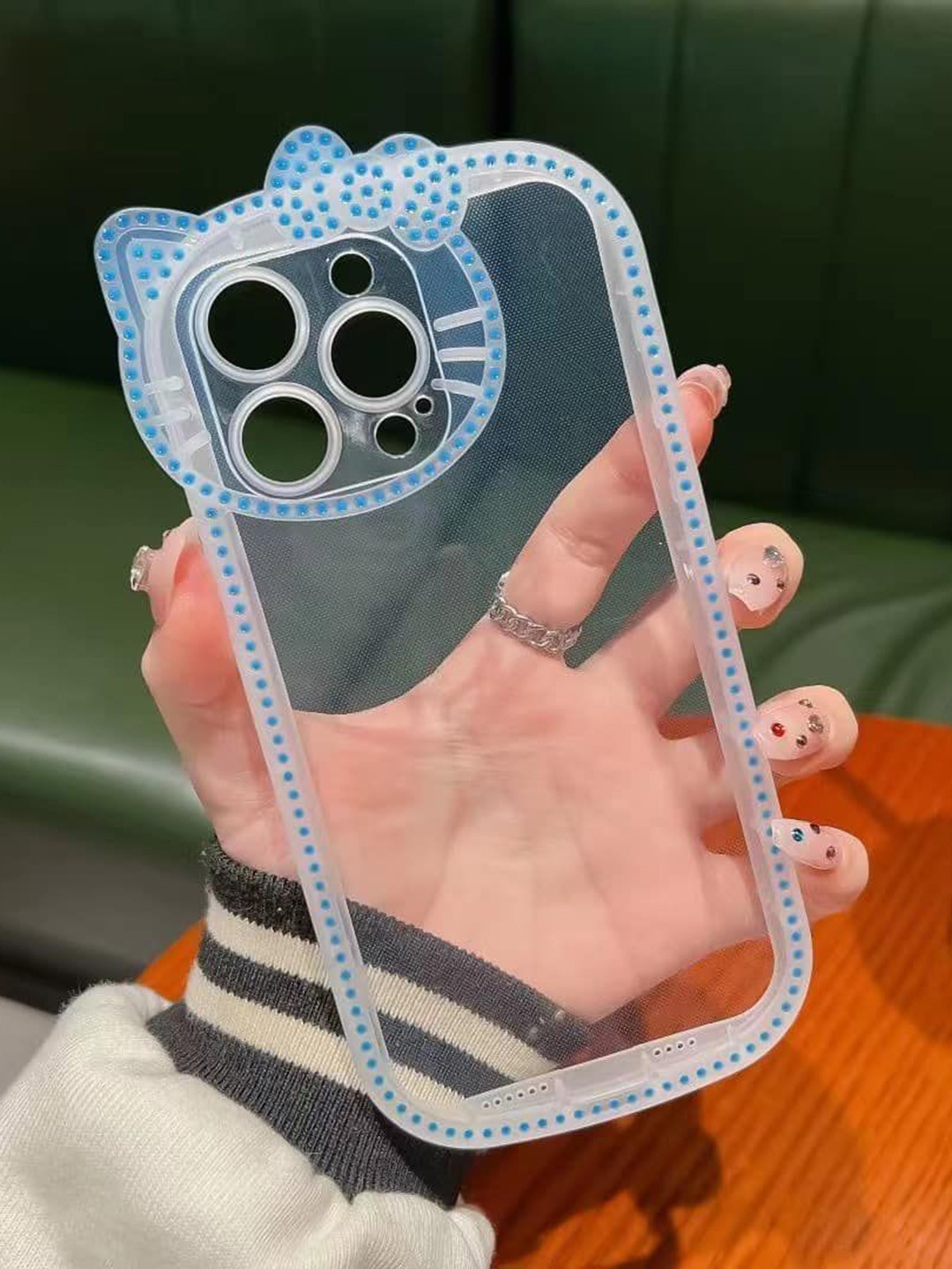 CASE CREATION Women Apple iPhone 11 Neon Radium Night Glow Back Case Mobile Accessories