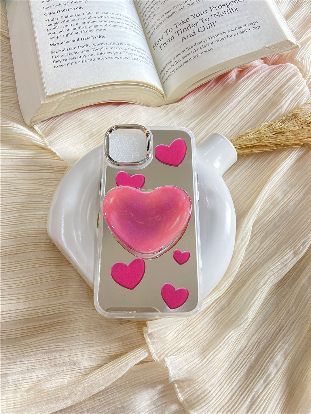 CASE CREATION Printed iPhone 14 Pro Max Heart Resin Mirror Bumper Case Mobile Accessories