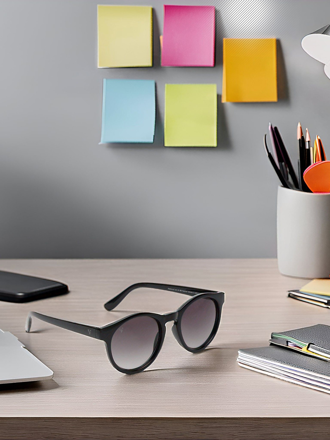 SUNNIES Unisex Grey Lens & Black Round Sunglasses with SNS-016-C2(N)