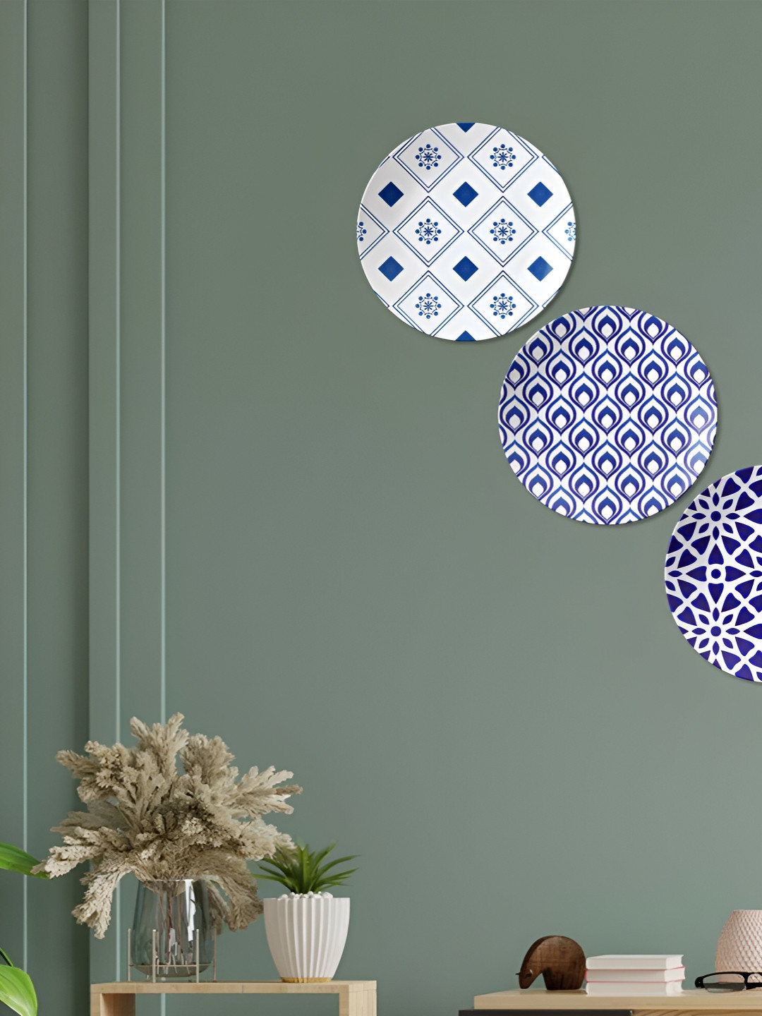 THE QUIRKY HOME Buddha Bliss Ceramic Bohemian Glossy Hanging Hall 3Pcs Wall Plates-10In