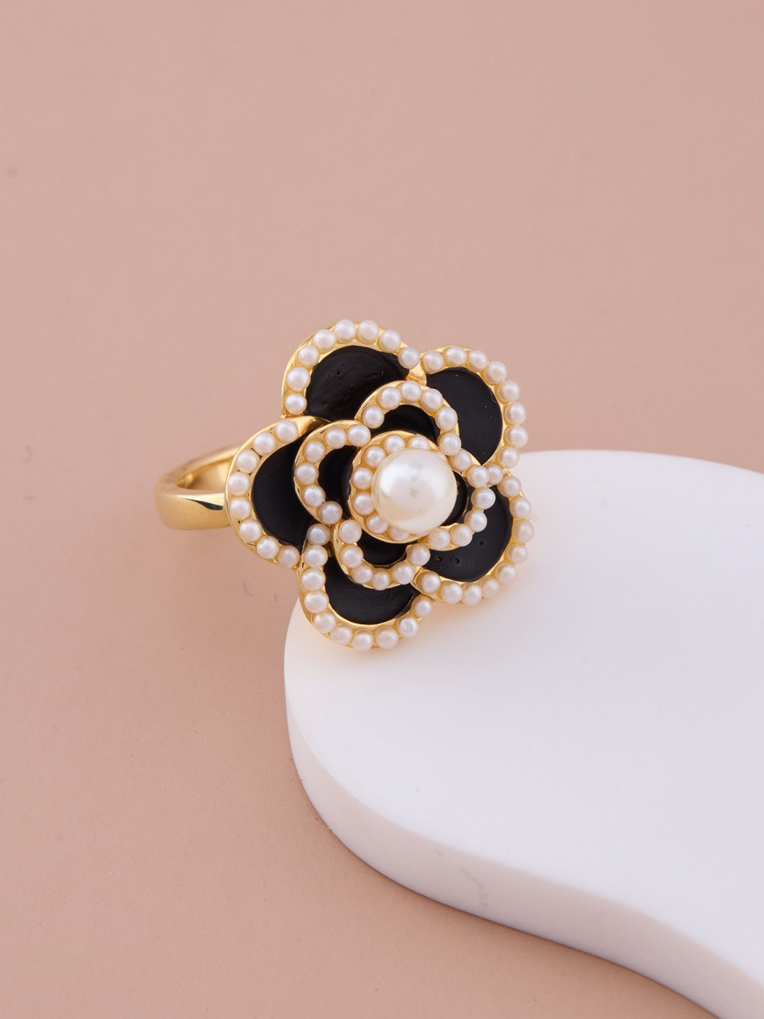 GC PREMIUM JEWELLERY  Gold-Plated Floral Design Finger Ring