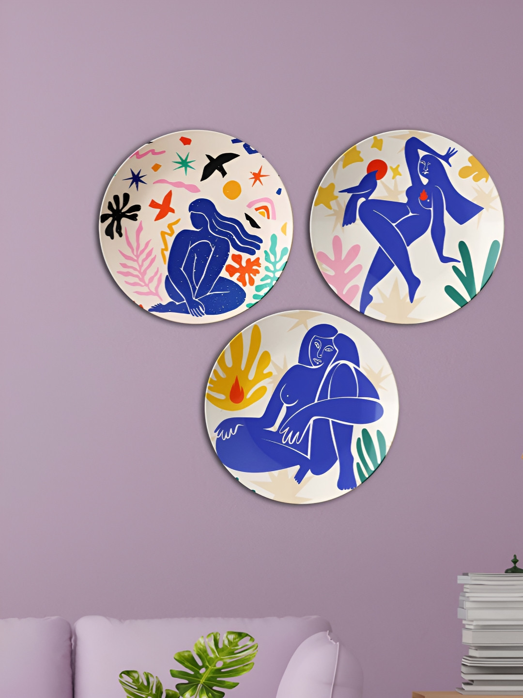 THE QUIRKY HOME Nautical Delft Medallions Ceramic Bohemian Glossy 3Pcs Wall Plates-10In