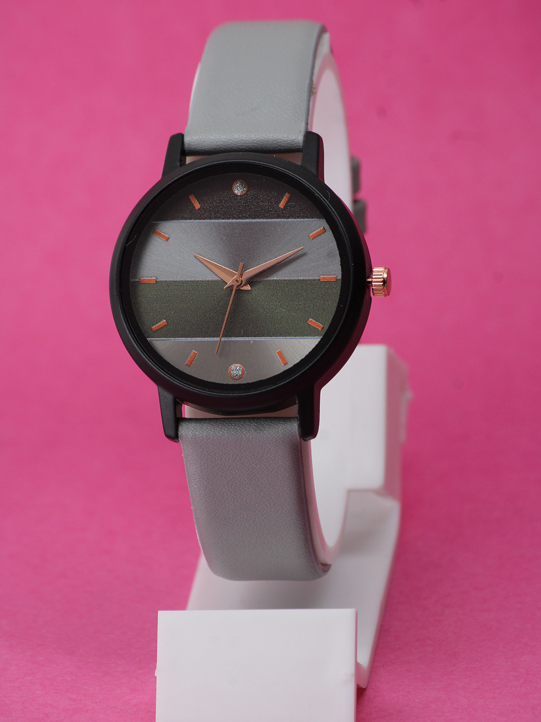 VIRAKTI Women Brass Printed Dial & Leather Straps Analogue Watch