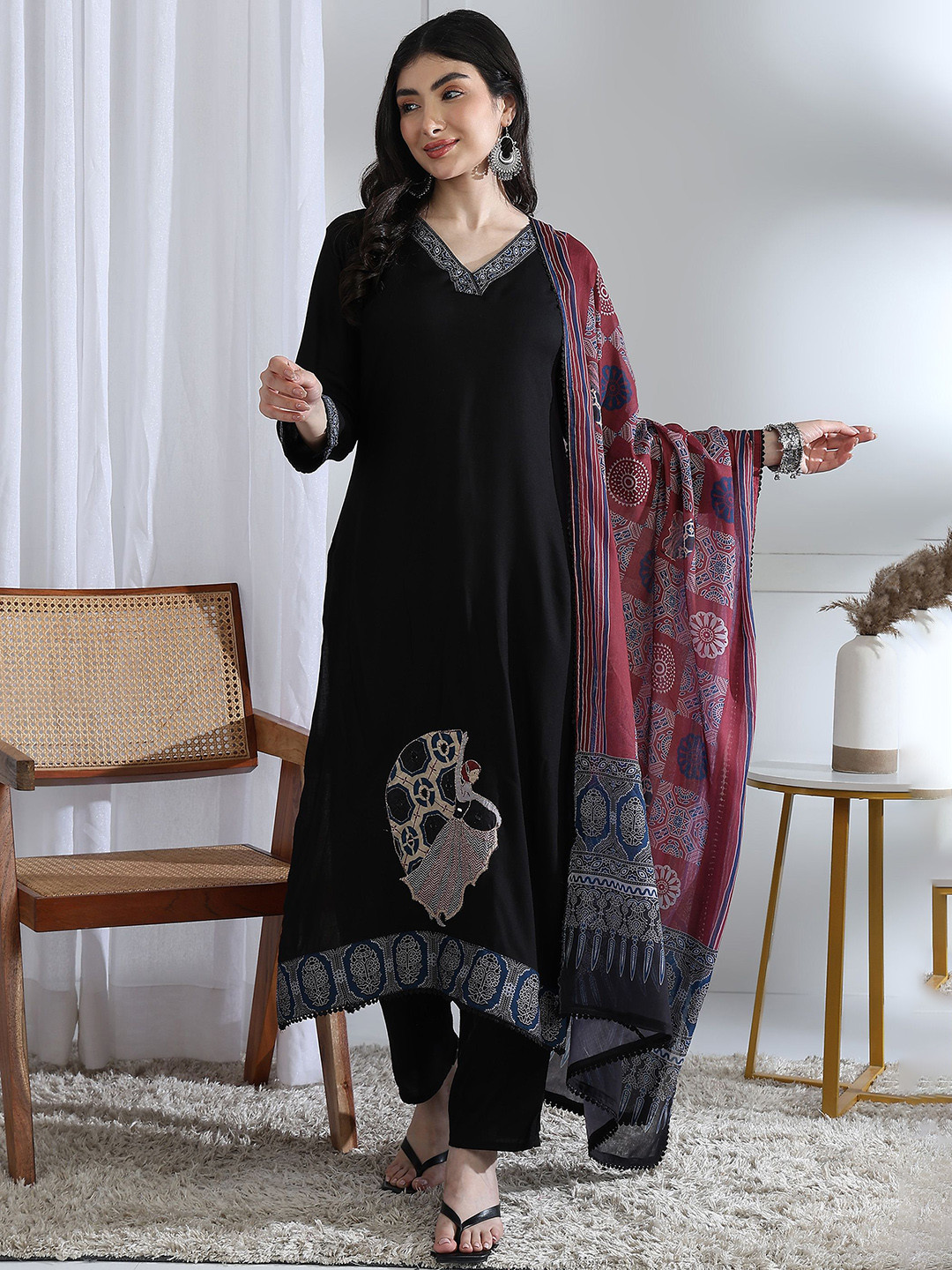 House of Pataudi Thread Work Abstract A-Line V-Neck Kurta With Trouser And Dupatta