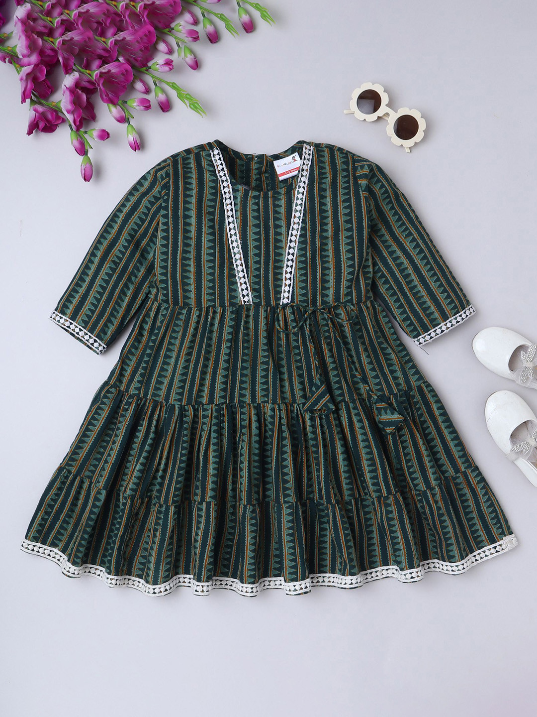 BAATCHEET Girls Abstract Printed Long Frock With Premium White Lace Dress