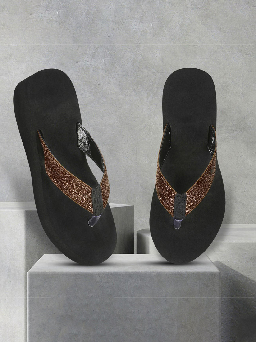 FEENS Women Embellished T-Strap Flats