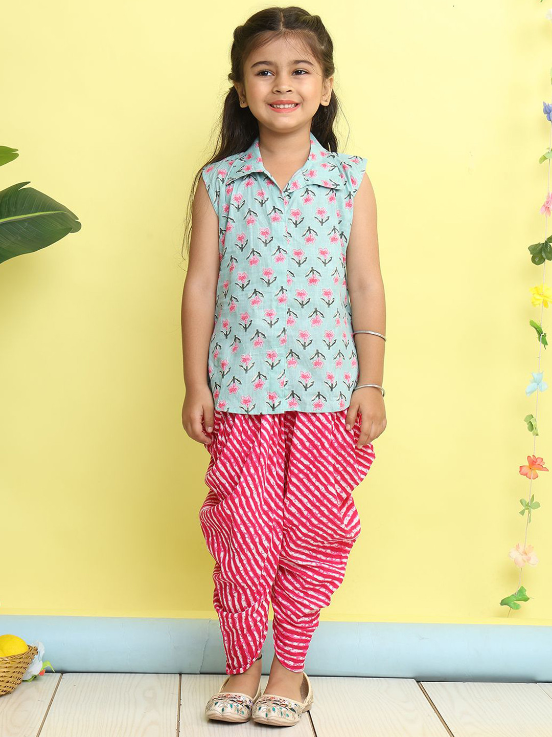 Sangria Girls Floral Printed Pure Cotton Sleeveless Kurti With Dhoti Pant