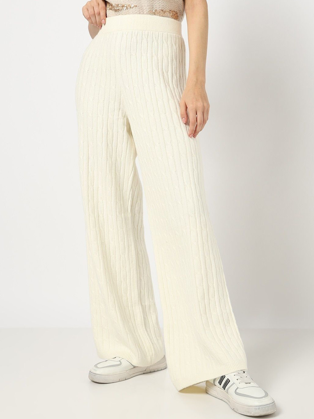 GAP Women Textured Cashsoft Wide-Leg Flat Knitted Trousers