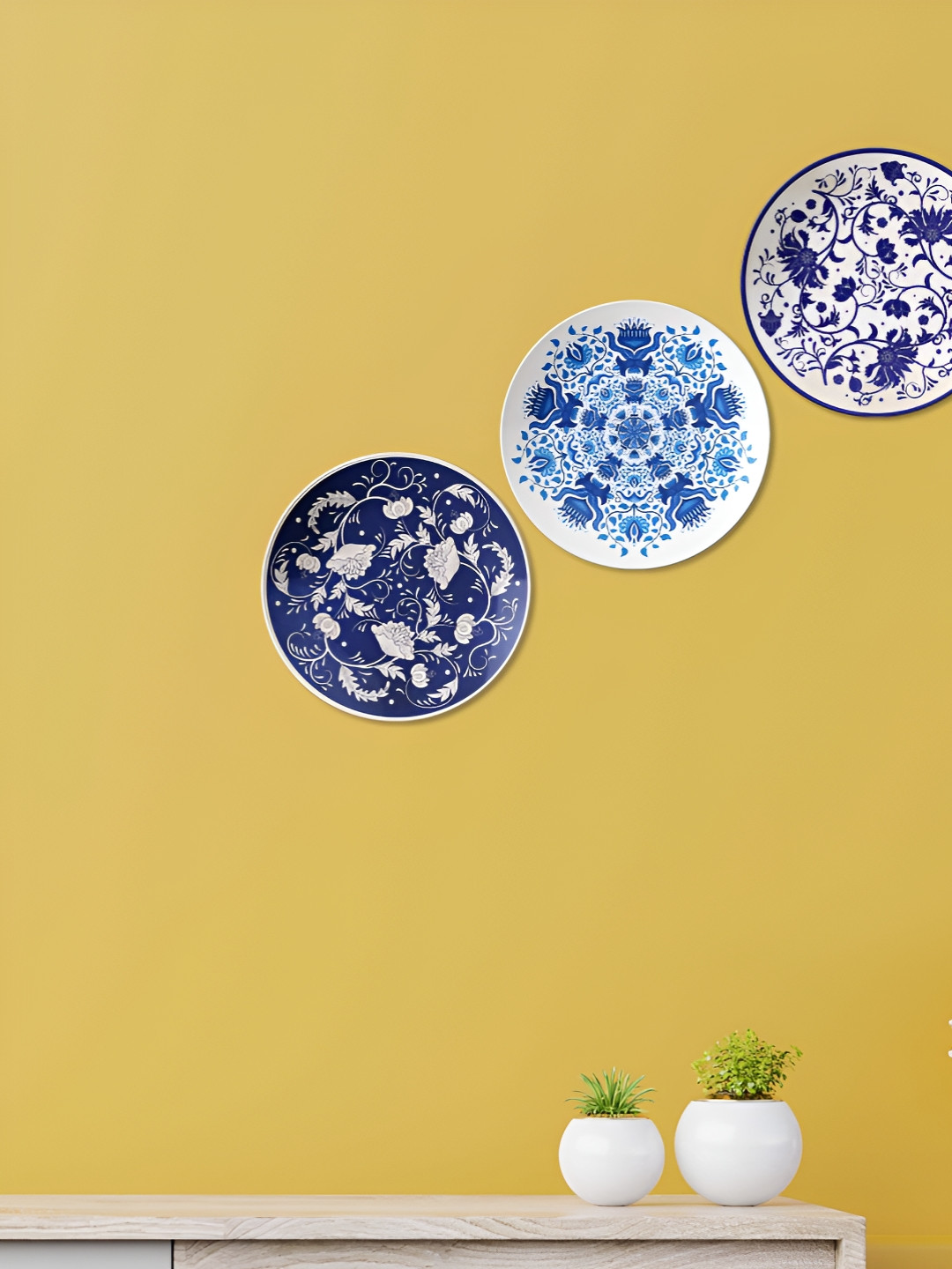 THE QUIRKY HOME Animal Plate Ceramic Bohemian Glossy Hanging Hall 3Pcs Wall Plates-10In