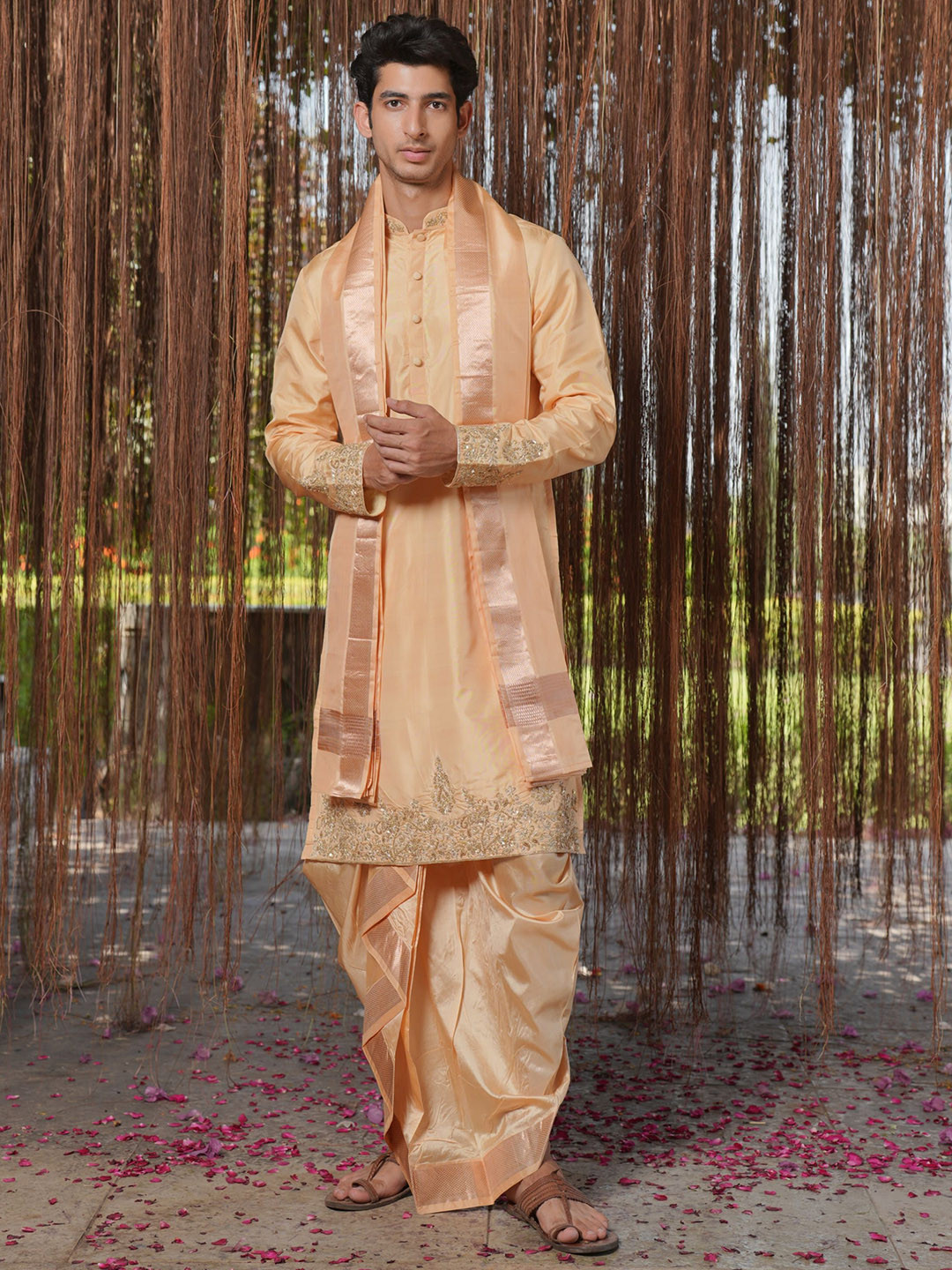 HILO DESIGN Men Ethnic Motifs Embroidered Silk Kurta with Dhoti Pant & Dupatta