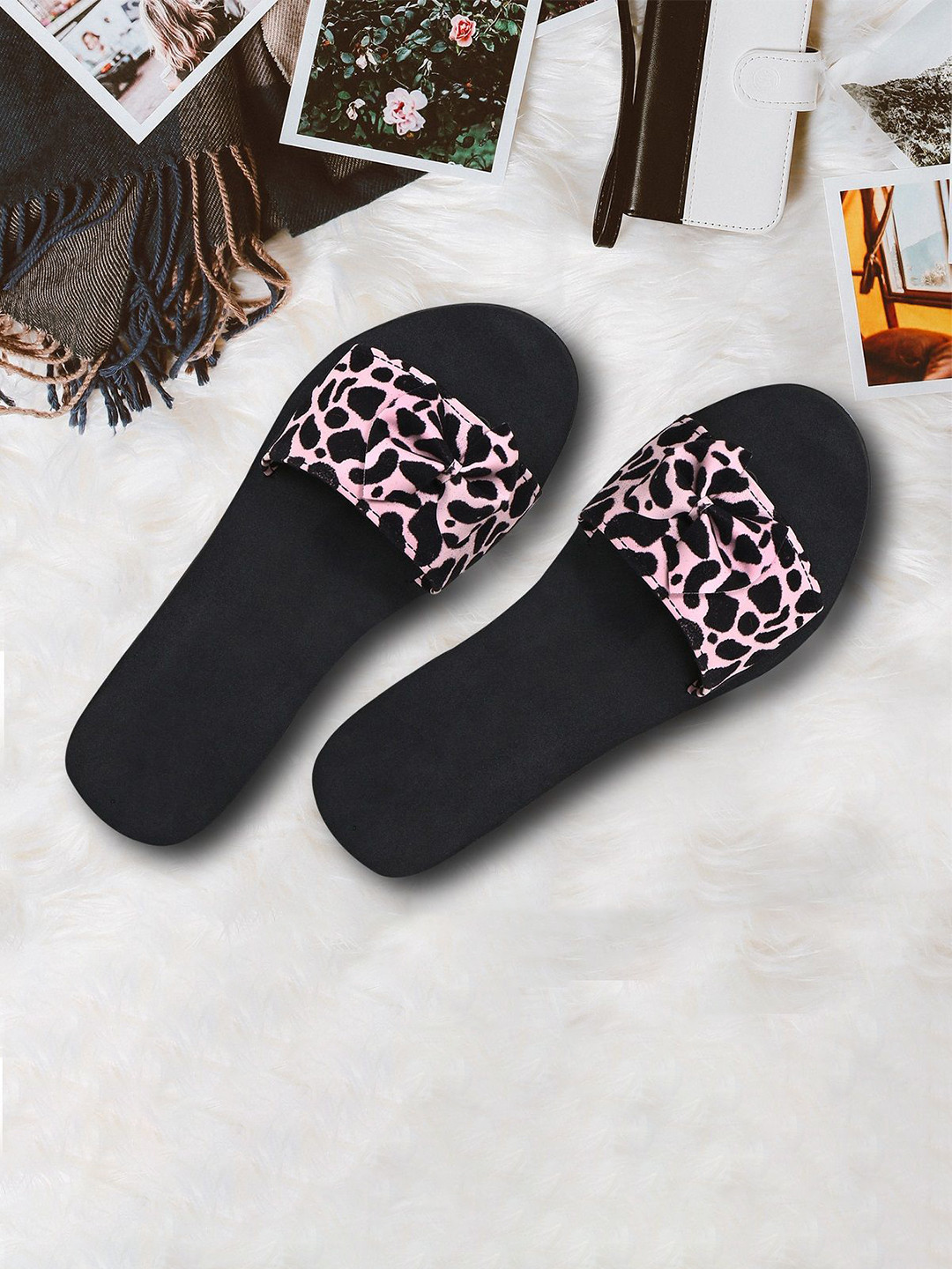 FEENS Women Printed Open Toe Flats