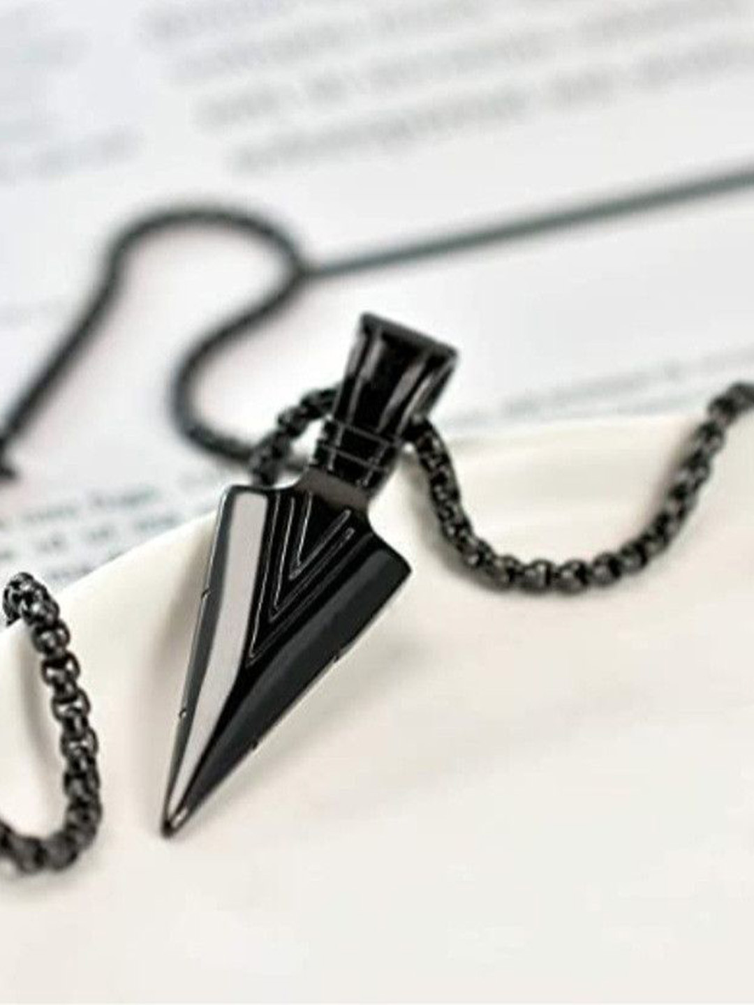 Teeragaj Geometric Pendant with Chain