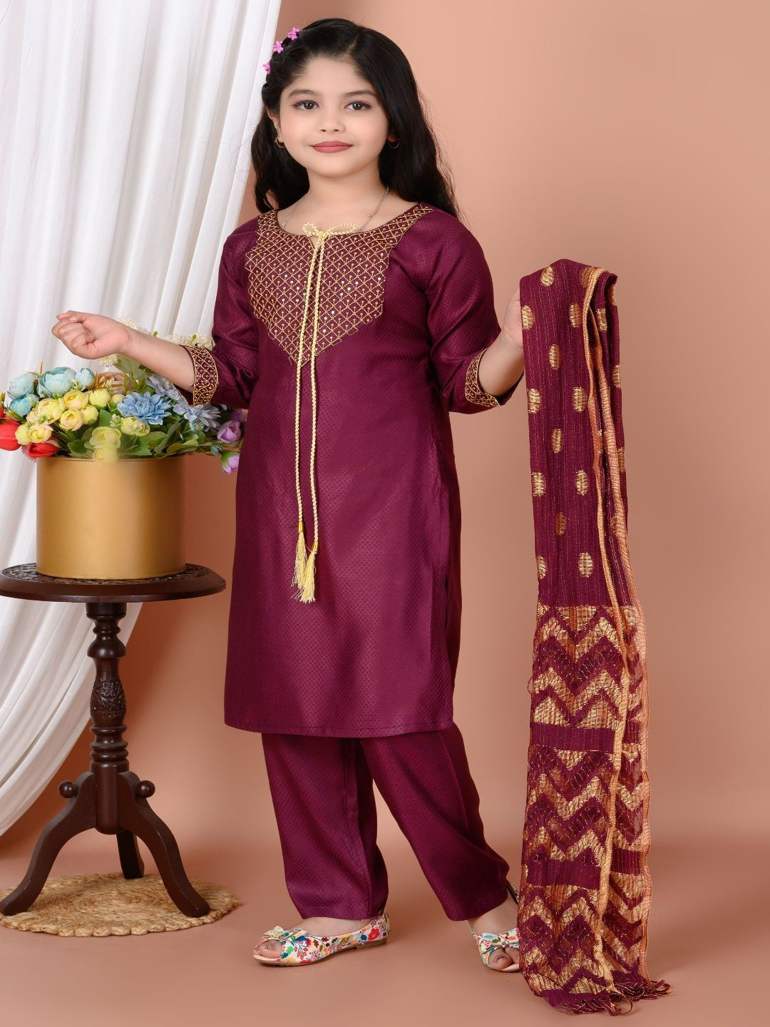 BARKAT DESIGNING PLANET GirlsEthnic Motifs Printed Zari Kurta with Trousers & With Dupatta