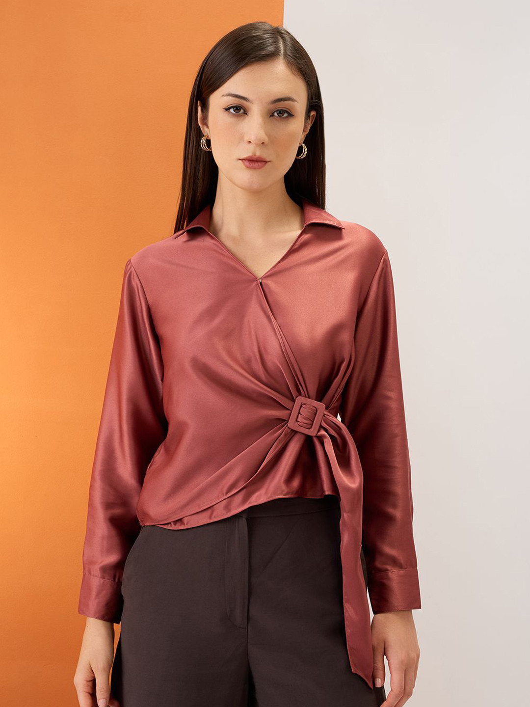 Globus Solid Shirt Collar Twisted Buckle Detail Shirt Style Party Top