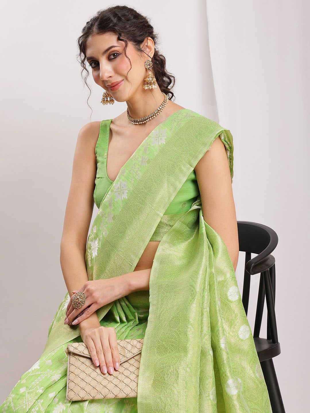 Janasya Women Silk Blend Geometric Woven Design Jacquard Banarasi Saree with Blouse Piece