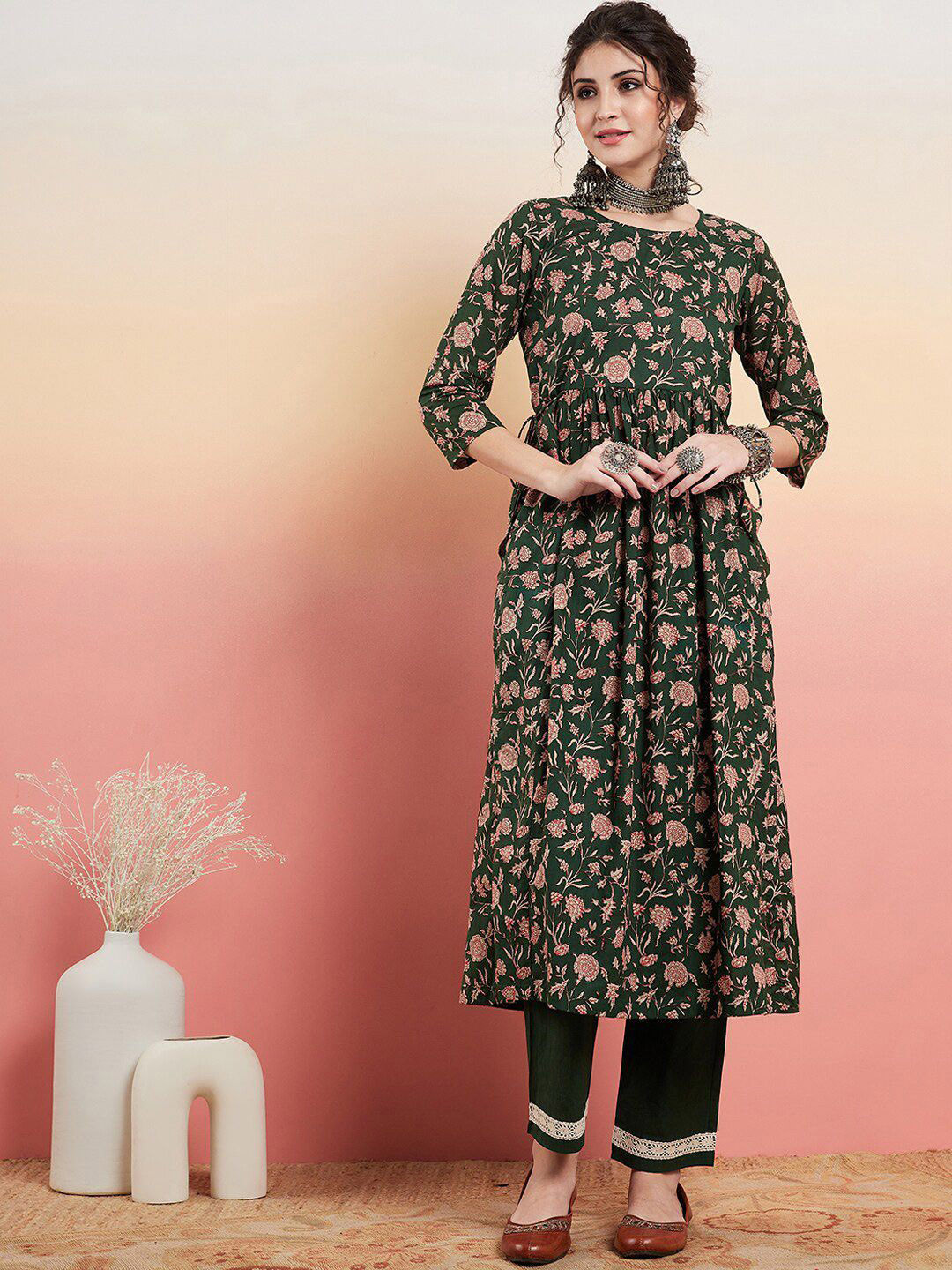 InWeave Women Floral Motif Printed Regular Pure Cotton Nyra Kurta with Trousers