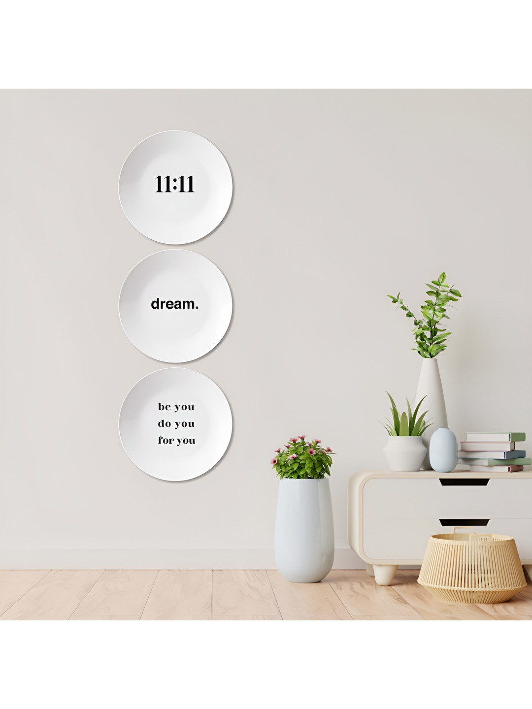 THE QUIRKY HOME Creatures and Checks Ceramic Bohemian Glossy Hall 3Pcs Wall Plates-10In