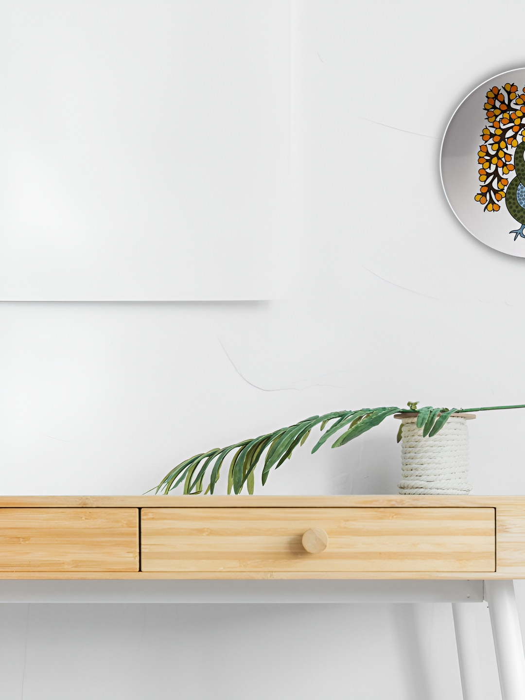 THE QUIRKY HOME Peacock's Charm Crafted Ceramics Glossy Hanging Hall Wall Plates-8In