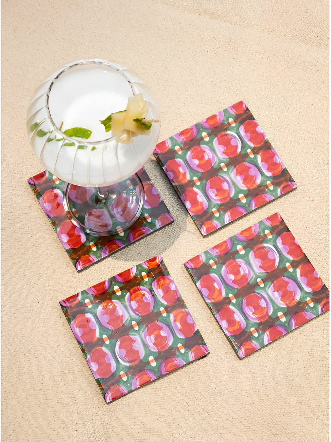 FREEDOM TREE Red & White  4 Pieces Abstract Printed Square Wooden Coasters