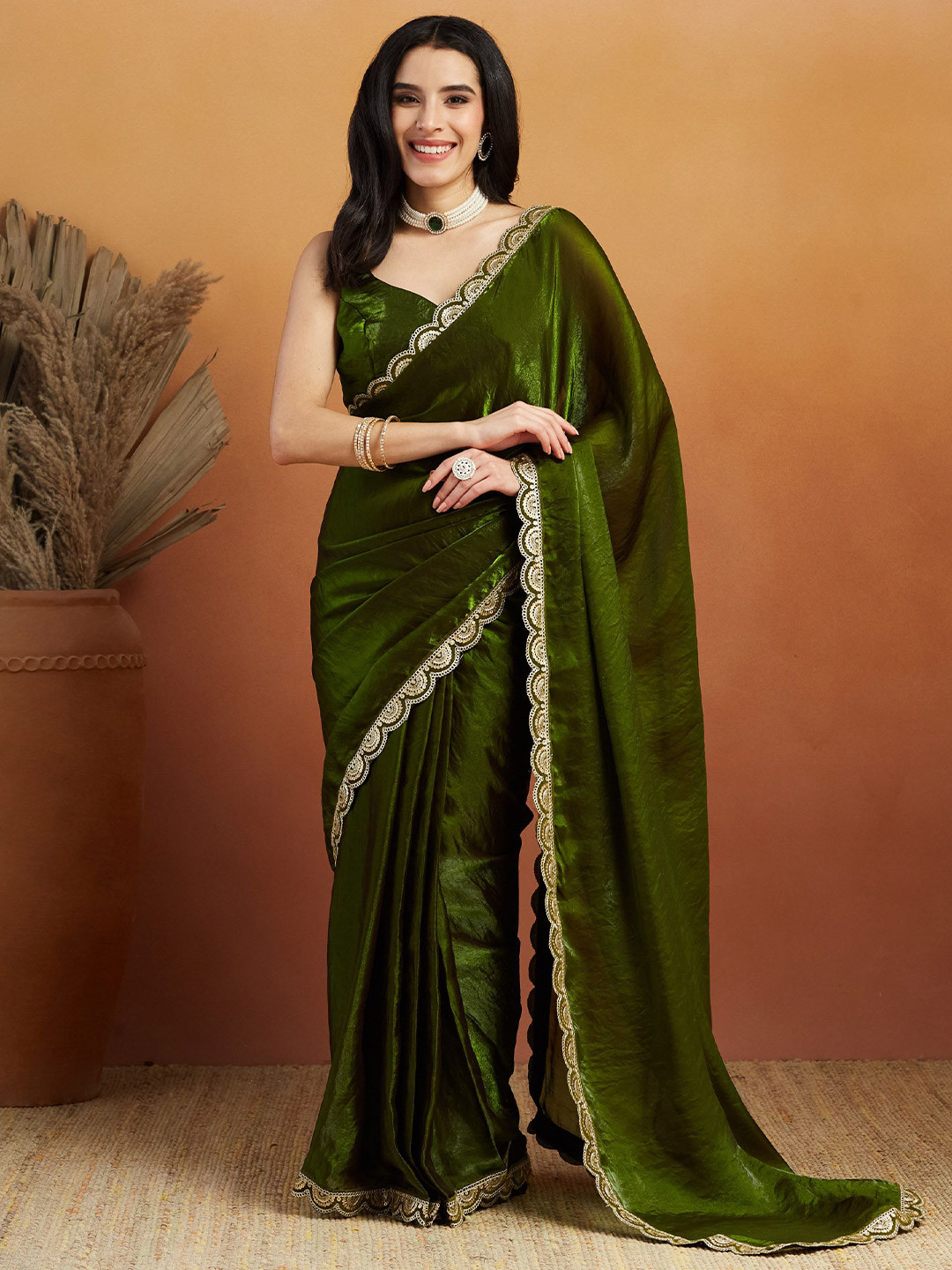RACHNA Aari Work Border Tissue Saree
