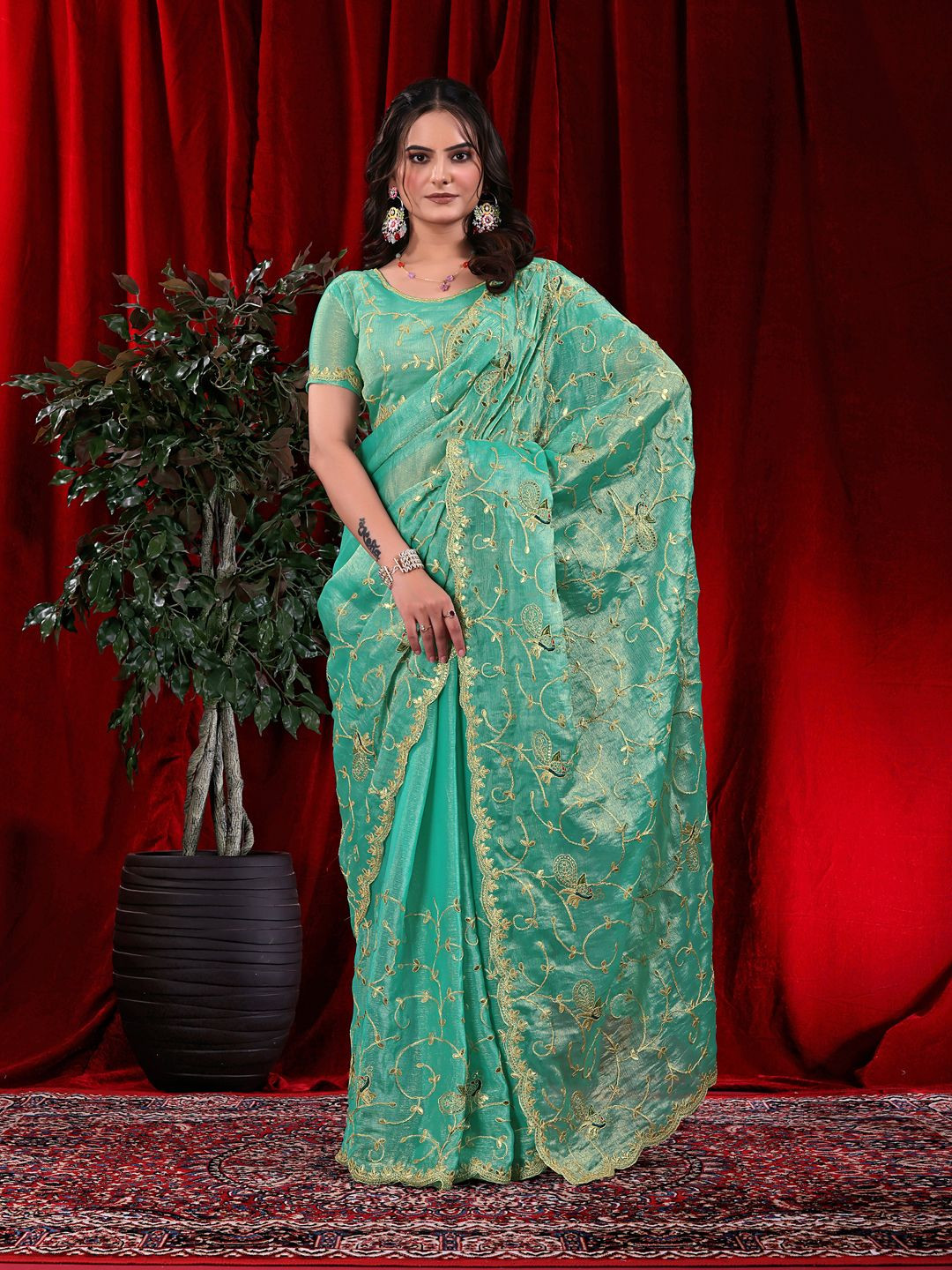 Pionex Women Gota Patti Embroidered Work Sarees
