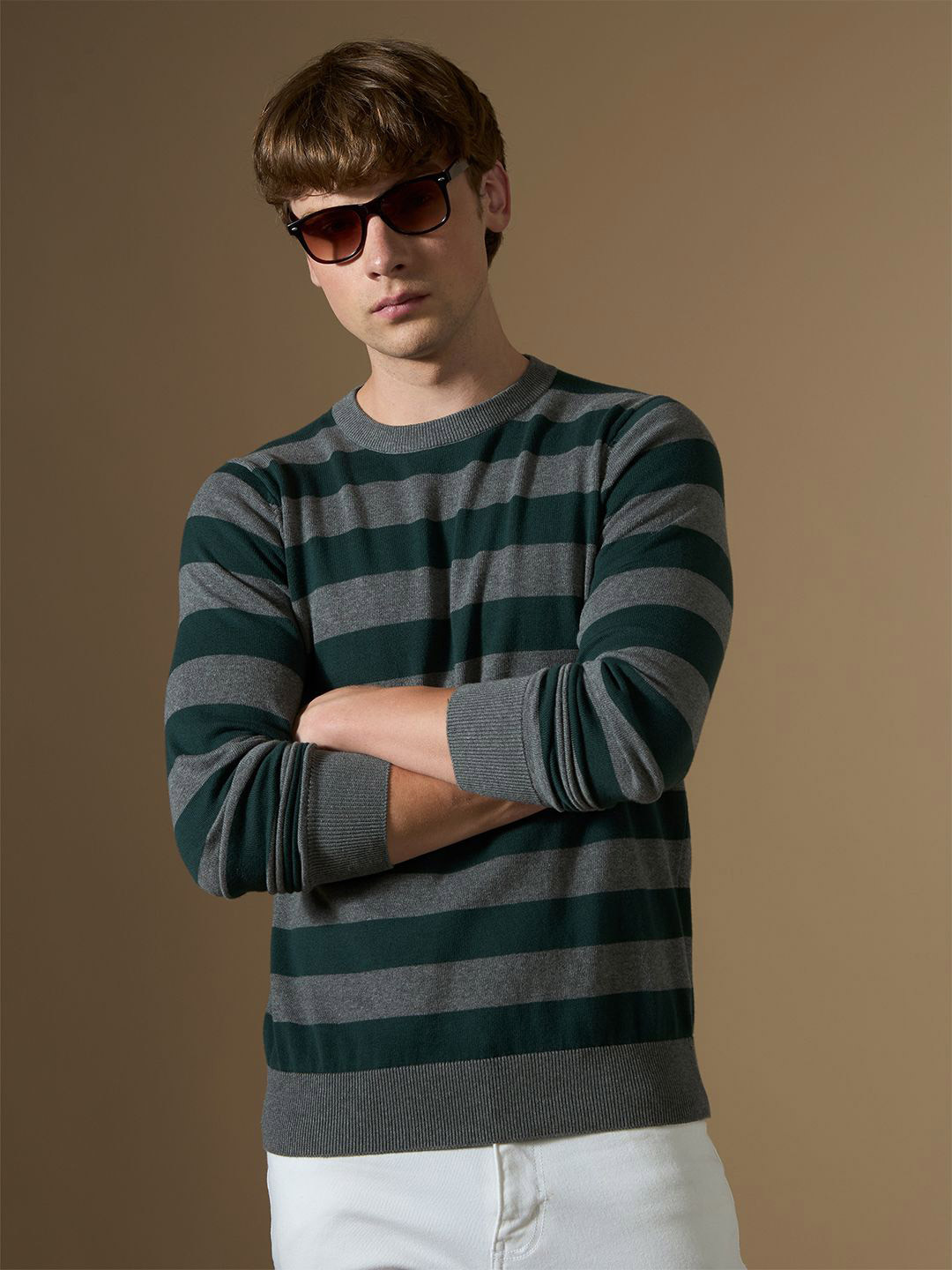 Espanshe Piers Men Green Striped Sweater Tee