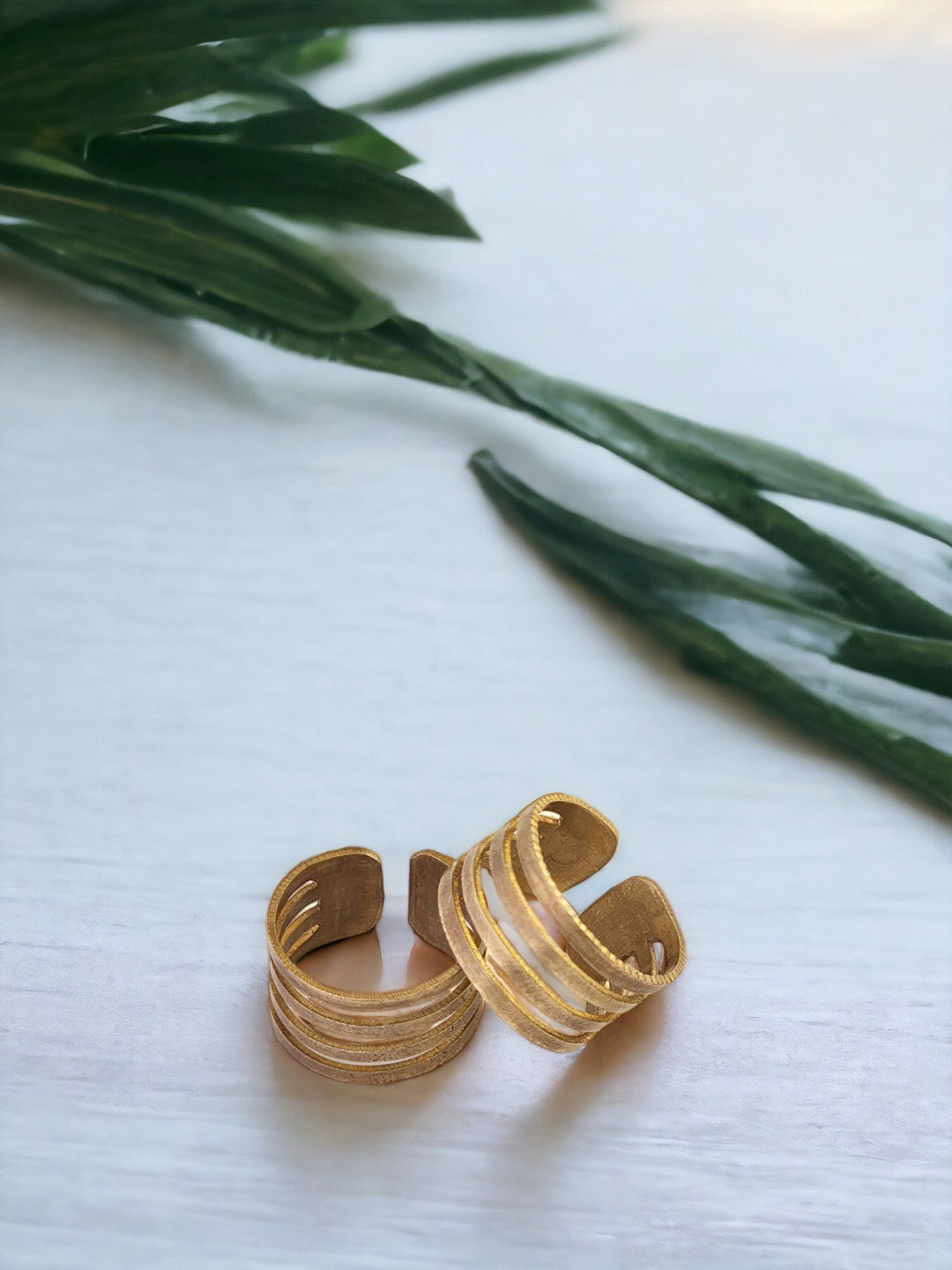 Sangria Spiral Adjustable Toe Rings