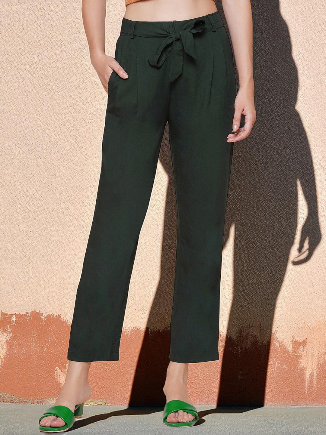 KATLINE omen High-Rise Regular Fit Cropped Trousers