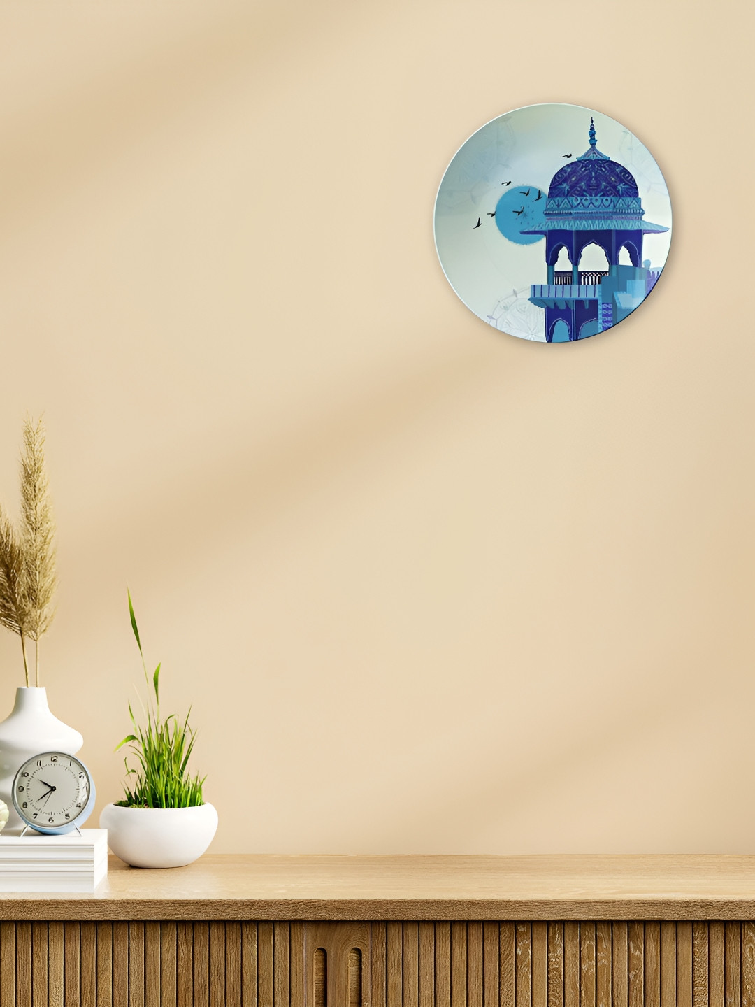 THE QUIRKY HOME City Architecture Crafted Ceramics Glossy Hanging Hall Wall Plates-8In